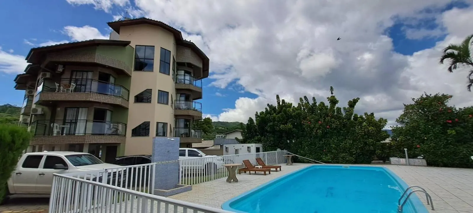 Apartamento De 1 Dormitorio Com Vista Para Piscina E Praia Florianópolis Brasil