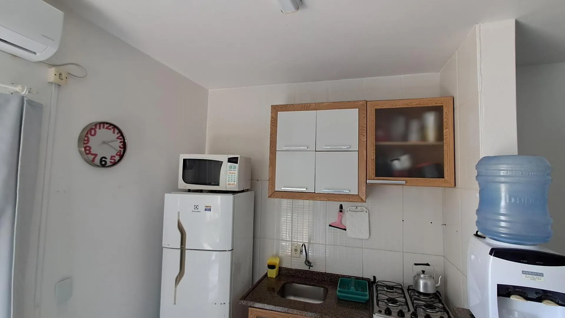 Apartamento De 1 Dormitorio Com Vista Para Piscina E Praia Florianópolis