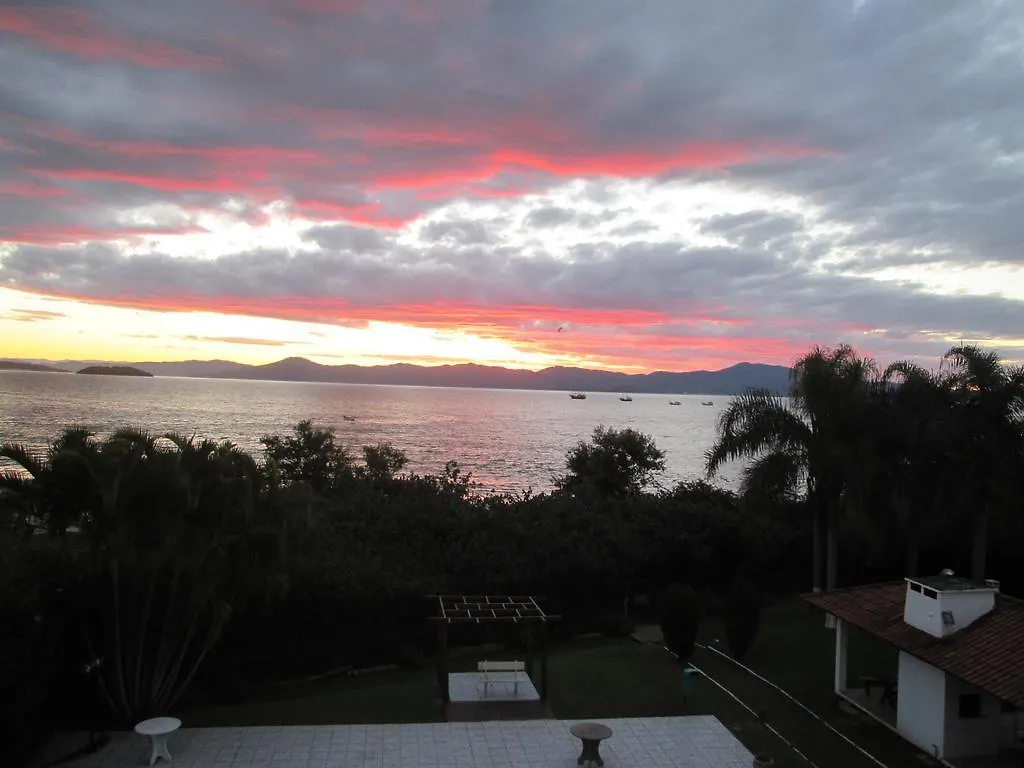 Casa de hóspedes Apartamento De 1 Dormitorio Com Vista Para Piscina E Praia Florianópolis
