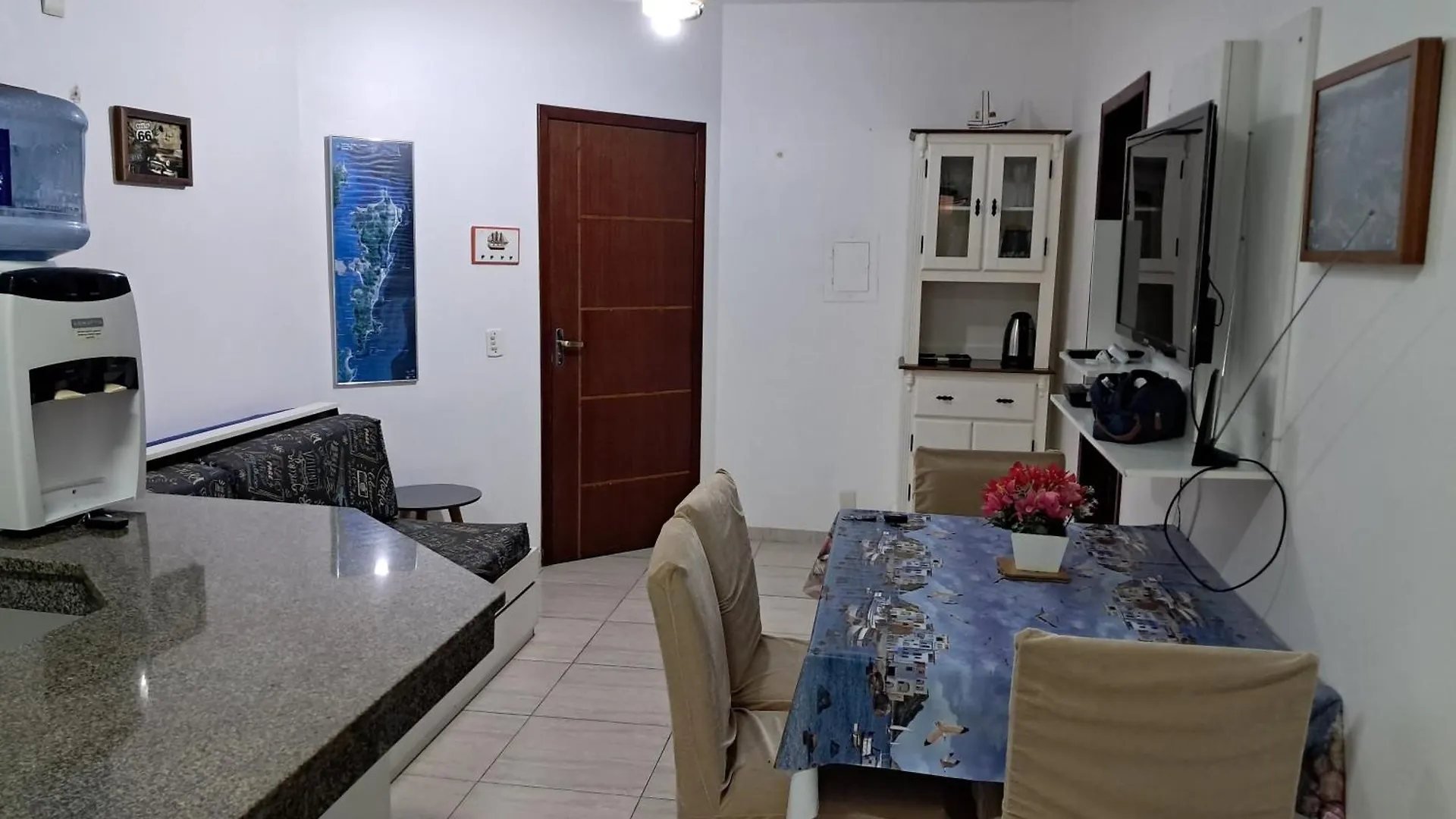Apartamento De 1 Dormitorio Com Vista Para Piscina E Praia Florianopolis Guest house