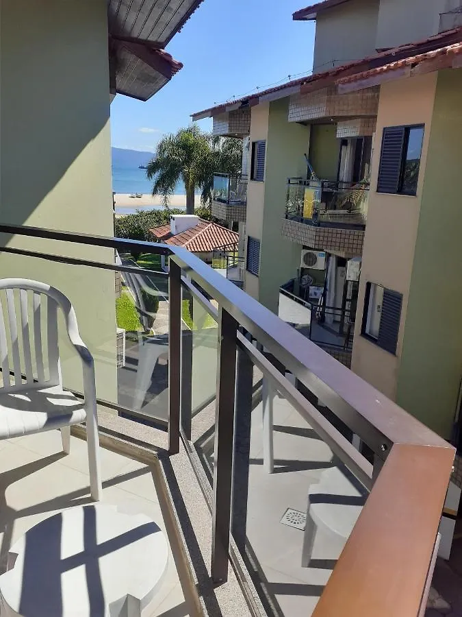 Apartamento De 1 Dormitorio Com Vista Para Piscina E Praia Florianópolis Konukevi